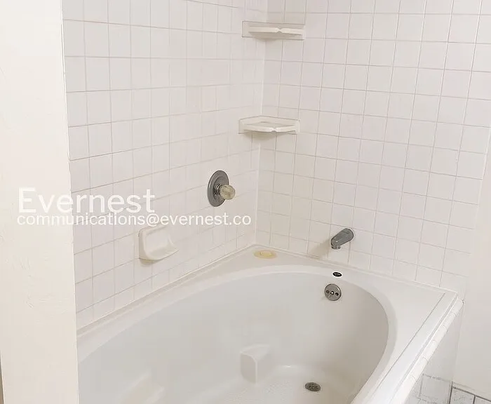 461 W Yucca Ct #312 — Photo 7