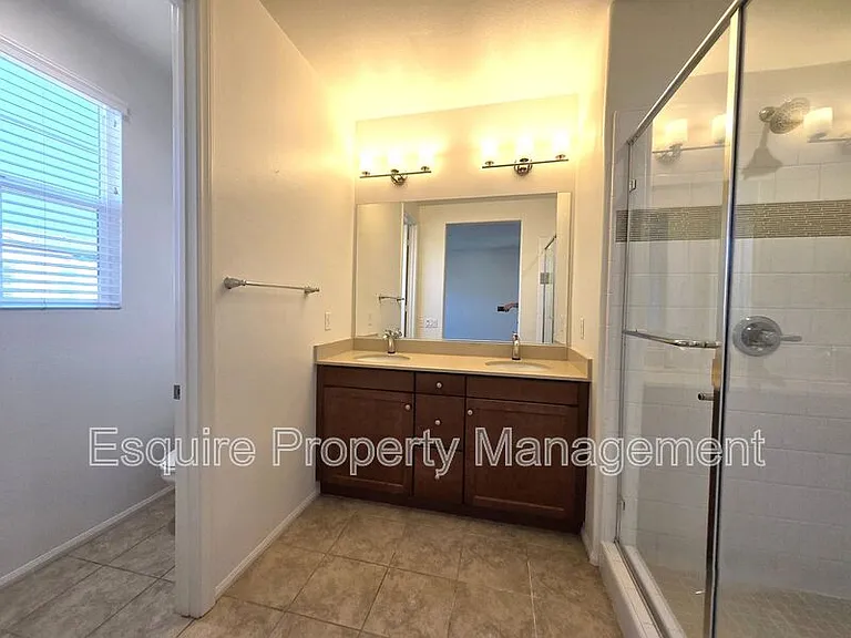 433 Castiano St — Photo 31