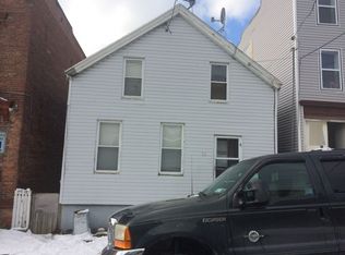 70 13th St, Troy, NY 12180