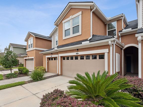 4th image of 225 Adelanto Ave