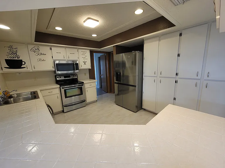 4434 Foxboro Dr — Photo 6