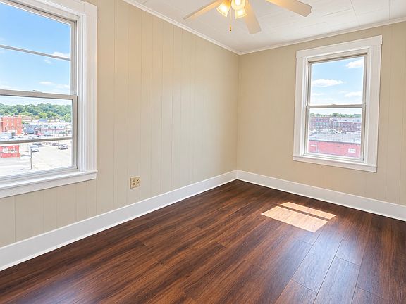 4th image of 99 E Central St #1