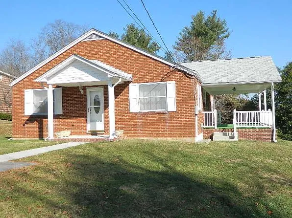 619 E Coyner Ave, Marion, VA 24354