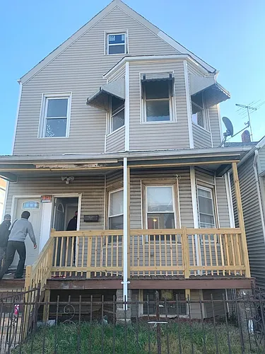9713 S Avenue L #2 Photo 1