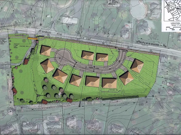 393 Fern Ln #8, Lancaster, PA 17601