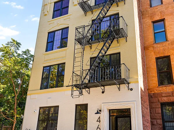 460 Halsey Street