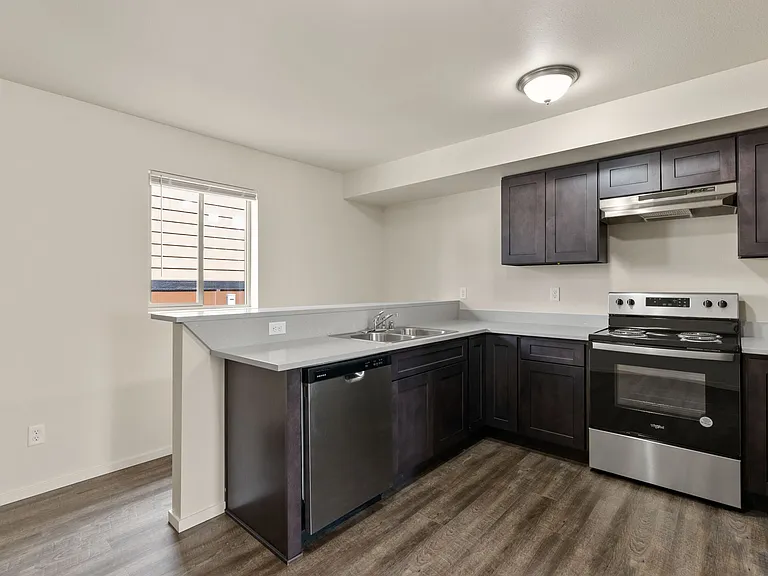 Pence Properties Alki — Photo 17