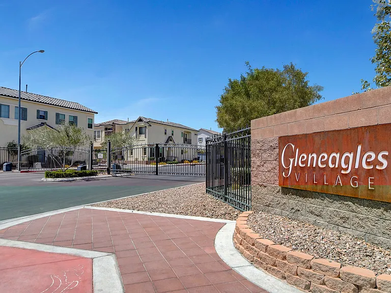 Gleneagles Village Townhomes