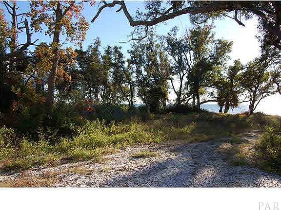 4th image of 9 Peakes Point Dr