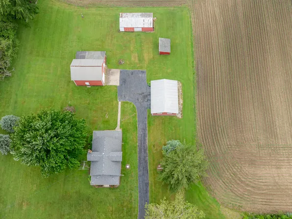 16576 Three Oaks Rd, Three Oaks, MI 49128