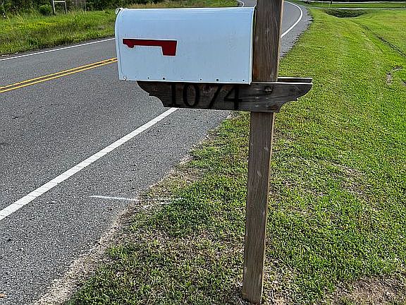3rd image of 1074 Highway 8