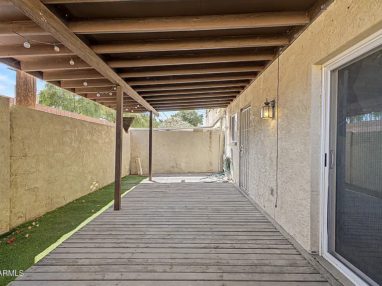 2225 E Catalina Dr — Photo 30