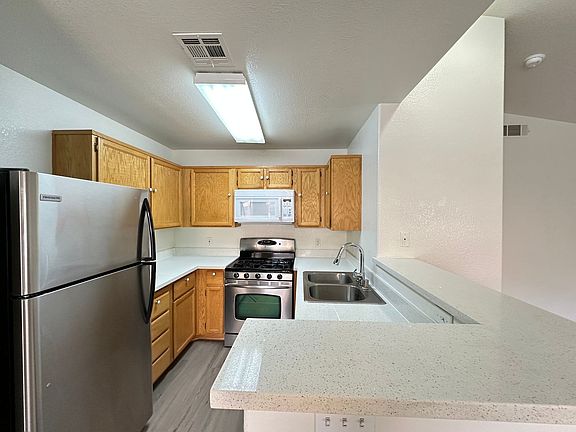 4th image of 350 S Durango Dr #Bld-207