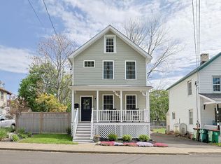 85 Kent St, Beacon, NY 12508