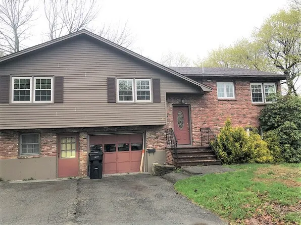 663 Essex St #A, Bangor, ME 04401