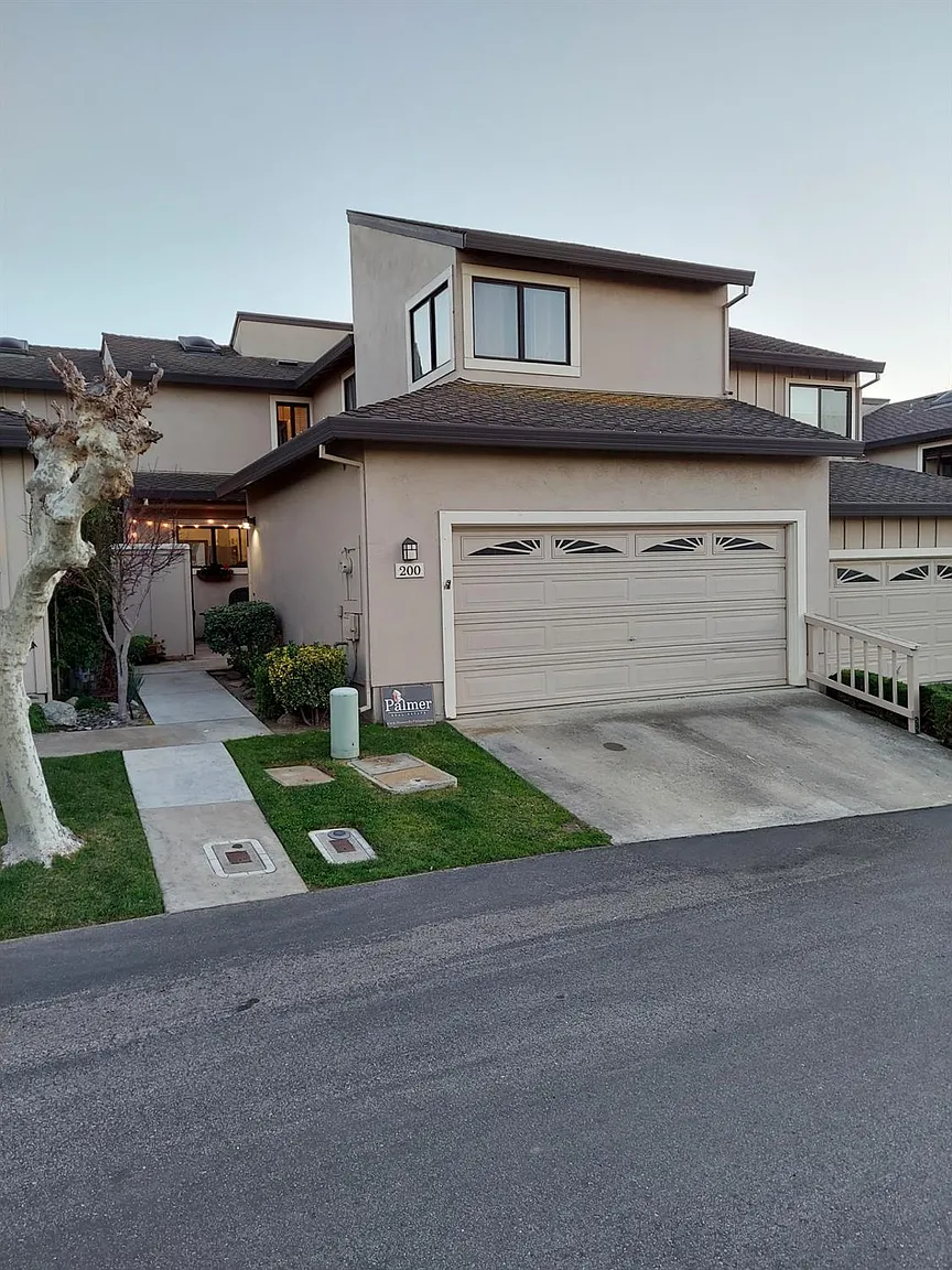 200 Joes Ln photo 1