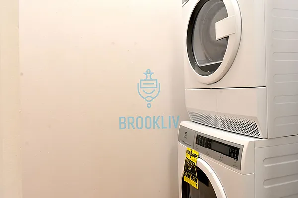 Rented by null | media 21