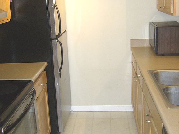 4th image of 31500 33rd Pl SW APT B204