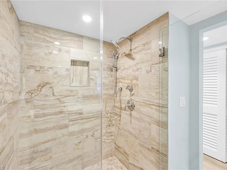 9653 Gulf Shore Dr #402 — Photo 30