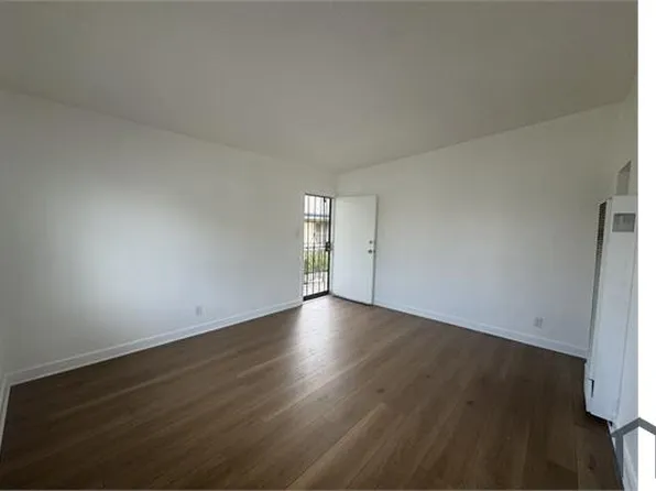 11116 S Normandie Ave #4, Los Angeles, CA 90044