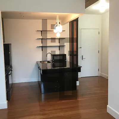 Rented by Loom Group | media 79