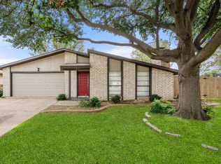 800 Forest Glen Dr, Bedford, TX 76021