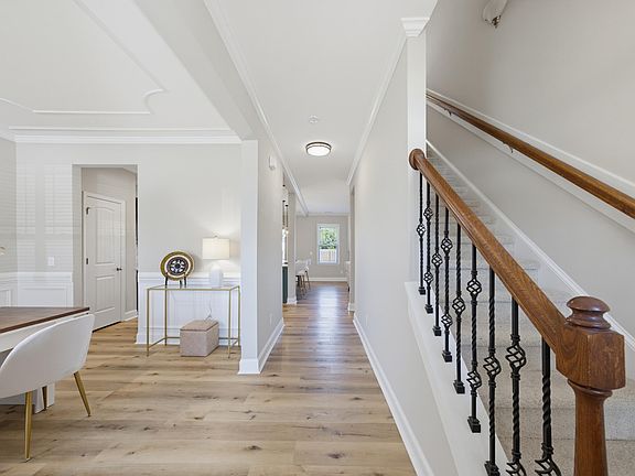 5th image of 6209 Hirondelle Ct