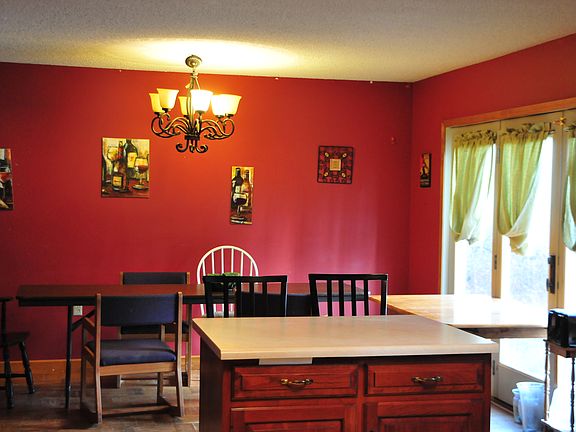 Huge Semi-Formal Dining Area