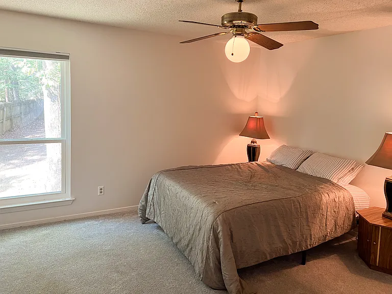 816 Cedar Ridge Dr — Photo 18