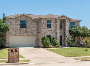 228 Queen Annes Dr, Burleson, TX 76028