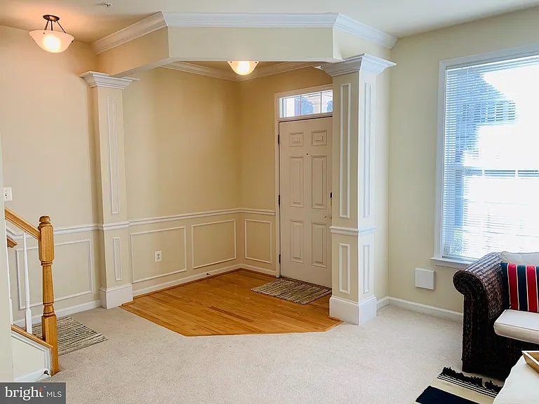9823 Darcy Forest Dr — Photo 2