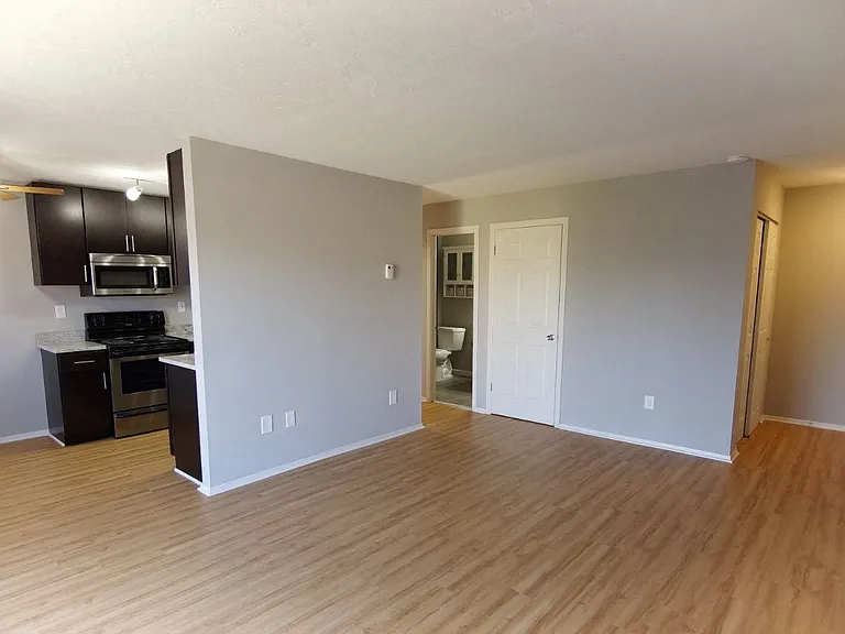 Westwood Apartments - SP Lafayette LLC — Photo 15