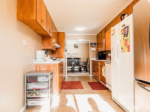 4th image of 10805 SE 248th Street