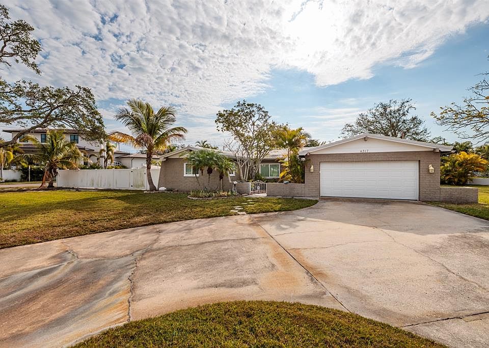 1st image of 4317 OVERLOOK DRIVE NE