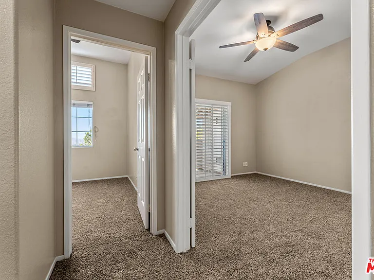 1010 S Farralon Ln — Photo 5