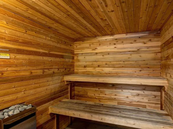 Hilltop Garden Apartments