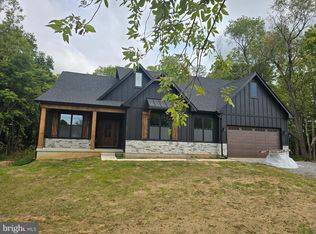 63 Rose Hollow Ct, Summit Pt, WV 25446