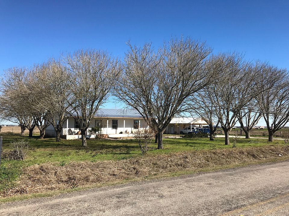2nd image of 1380 Link Rd