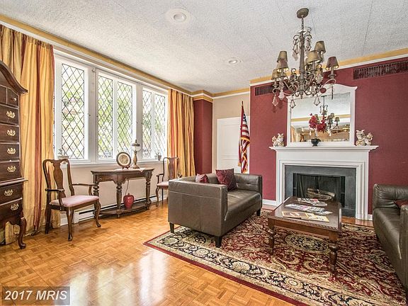 5th image of 1001 Saint Paul St Unit 2C