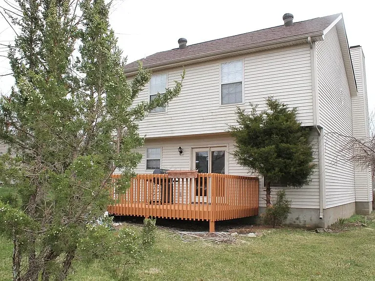 3205 Forest Hill Ct — Photo 2