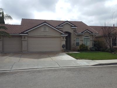 6659 E Michigan Ave, Fresno, CA, 93727