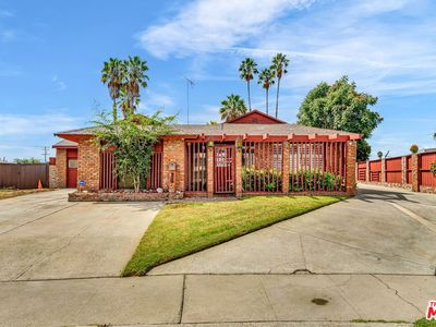 2203 N Slater Ave, Compton, CA, 90222