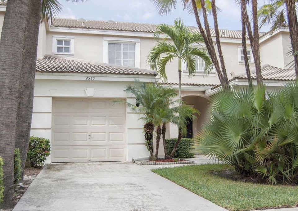 1st image of 4555 Palmbrooke Cir