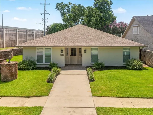 5679 Bellaire Dr, New Orleans, LA 70124