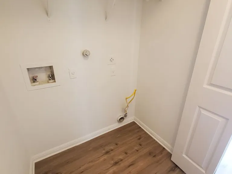 435 McGarity — Photo 11