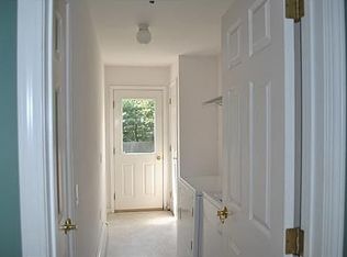 11 N Brayton Rd, Tiverton, RI 02878