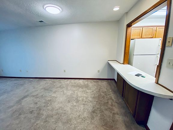 Dining room 2_11042022