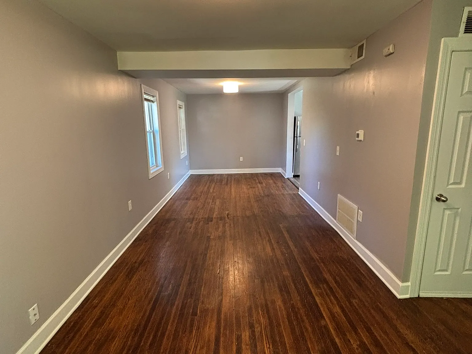 2 bed, 900 sqft, $1,400 — Photo 3