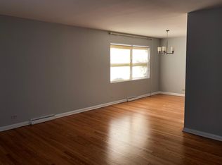 645 Romona Rd, Wilmette, IL 60091