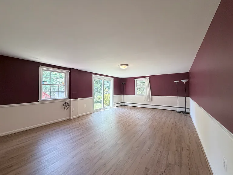 7529 Cayuga Ave — Photo 42